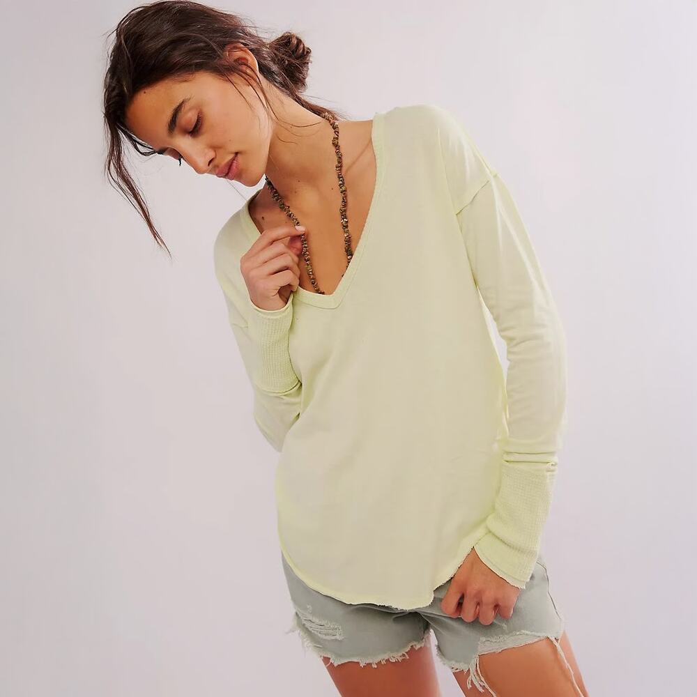 NWOT We The Free V Neck Lime Sorbet Coastal Cruising Long Sleeve Tee Sz M - Picture 2 of 14